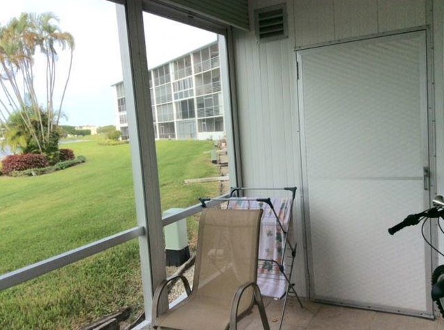 1085 Exeter, Boca Raton FL 33434-4858 exterior