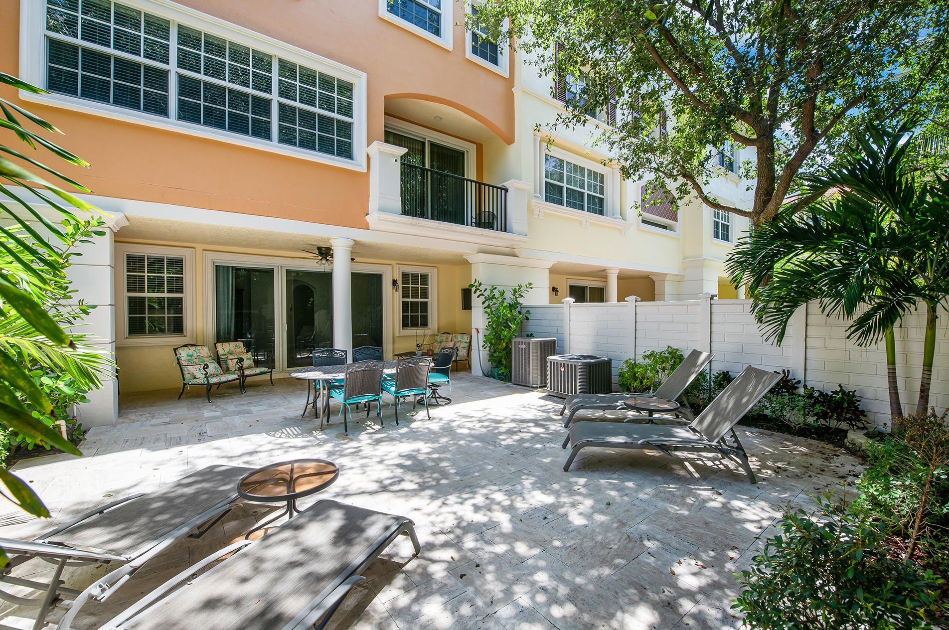 655 Trieste Ln, Boca Raton FL 33487-5202 exterior