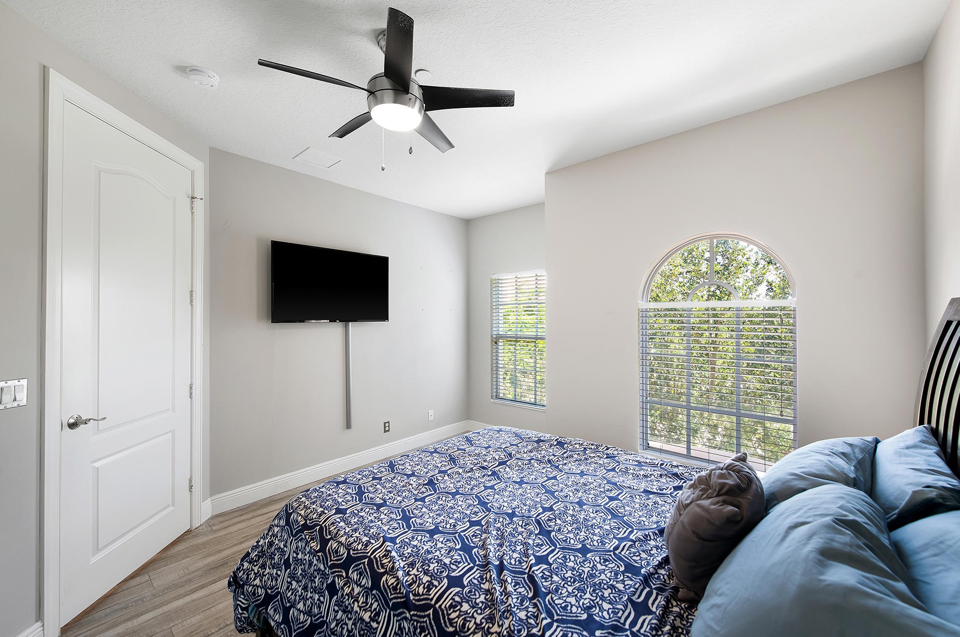 655 Trieste Ln, Boca Raton FL 33487-5202 exterior