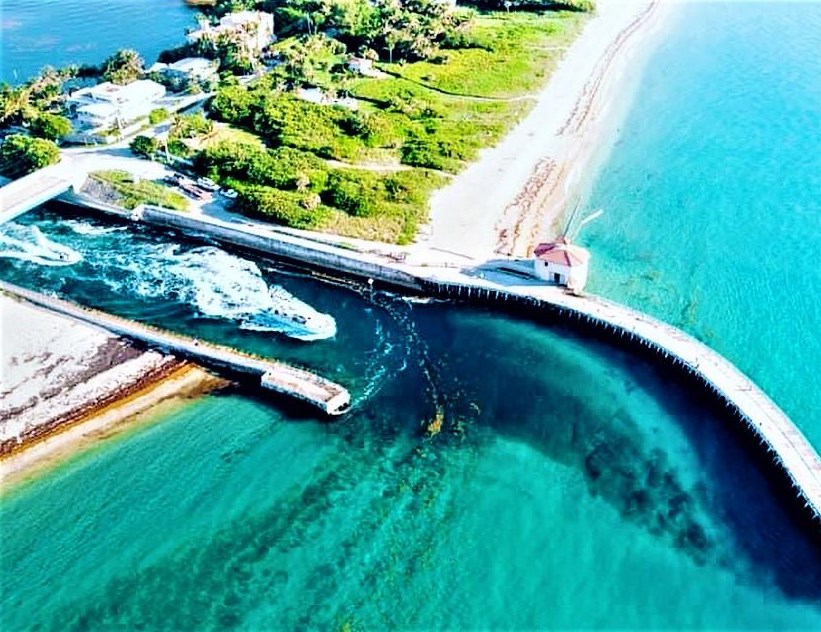 20 Colonial Club Dr, Boynton Beach FL 33435-8364 exterior