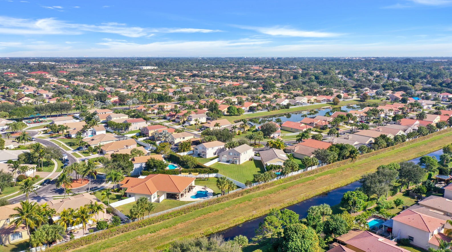 5329 Oakmont Vlg Cir, Lake Worth FL 33463-8202 exterior