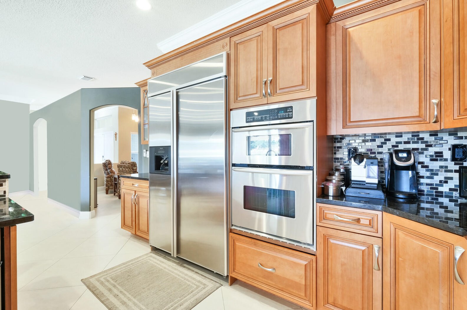 5329 Oakmont Vlg Cir, Lake Worth FL 33463-8202 exterior