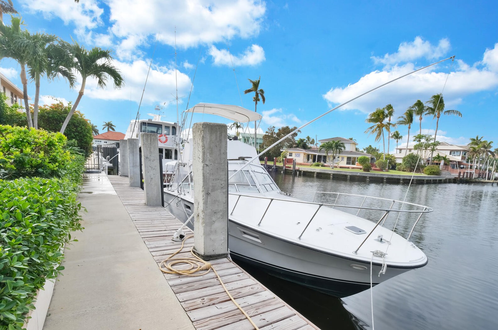 6969 8 Dr, Boca Raton FL 33487-2413 exterior