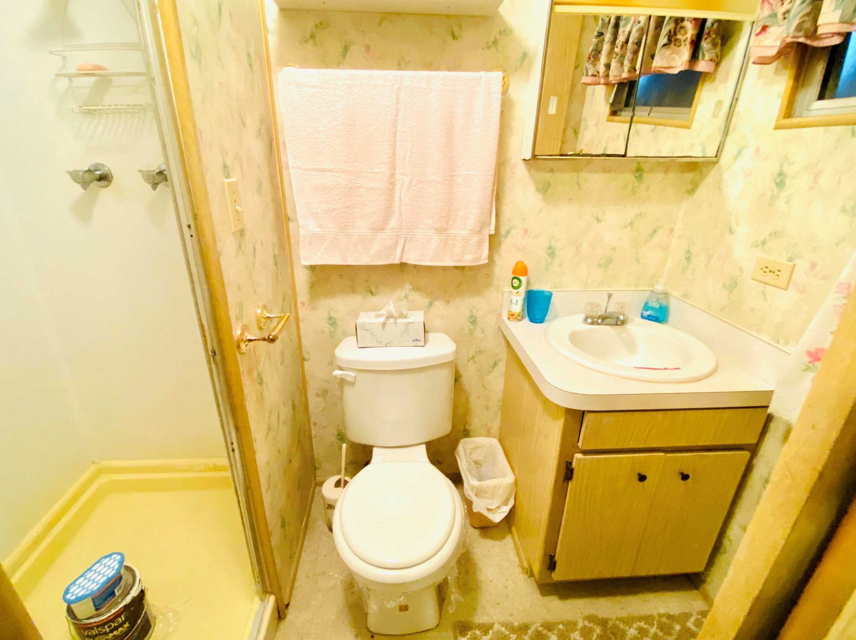 4060 Mockingbird Dr, Boynton Beach FL 33436-2661 exterior