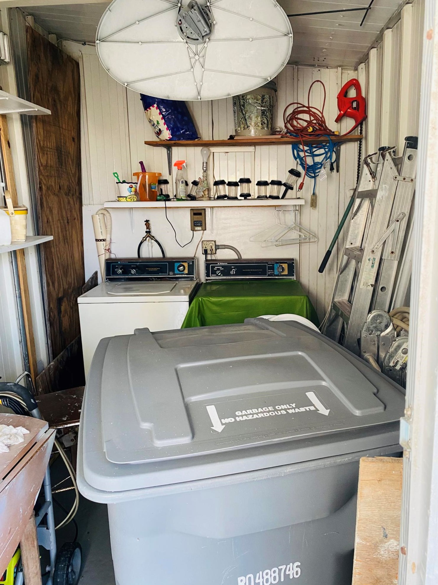 4060 Mockingbird Dr, Boynton Beach FL 33436-2661 exterior