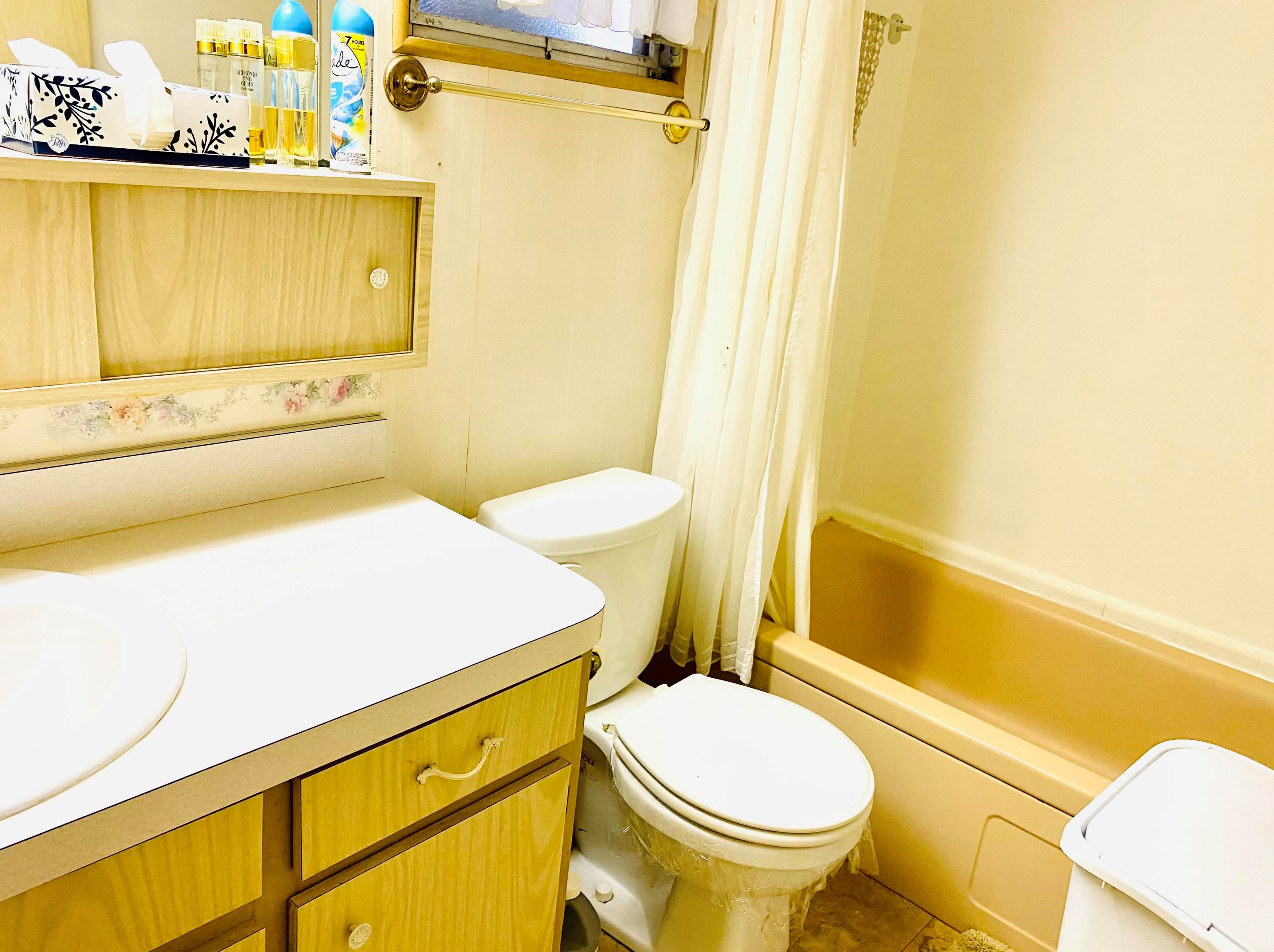 4060 Mockingbird Dr, Boynton Beach FL 33436-2661 exterior