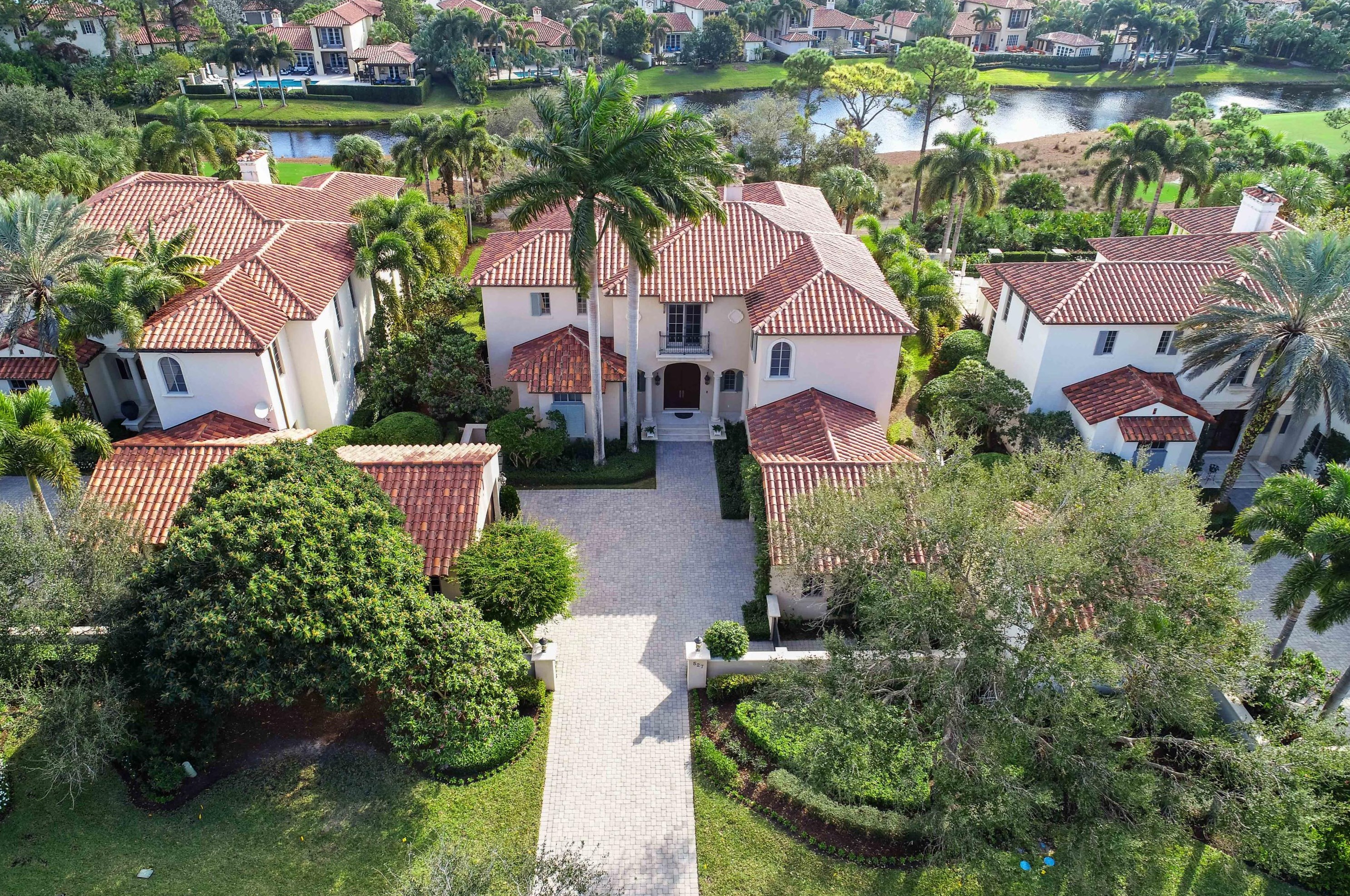 527 Bald Eagle Dr, Jupiter FL  33477-4205 exterior