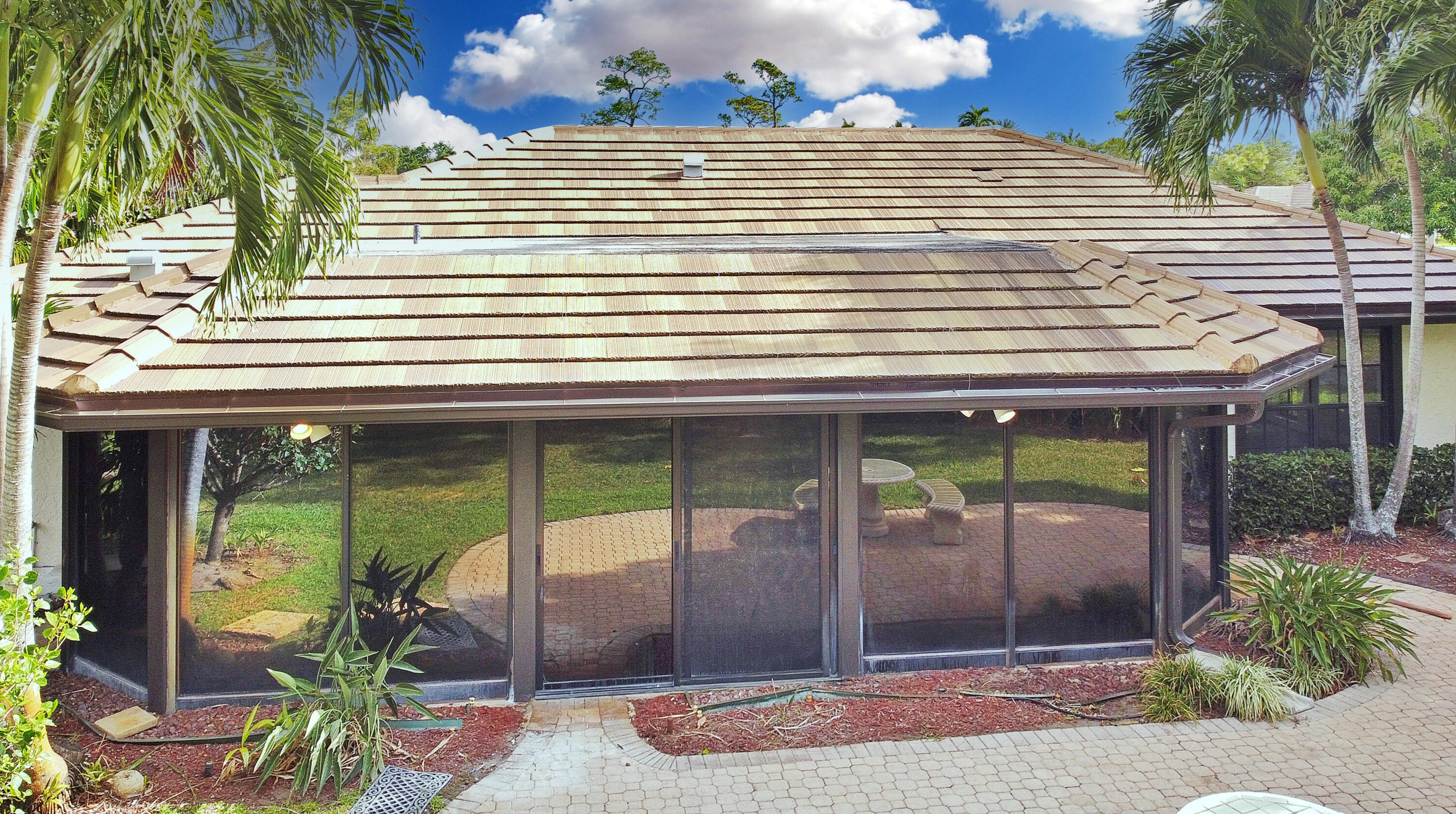 448 Pine Villa Dr, Lake Worth FL  33462-1220 exterior