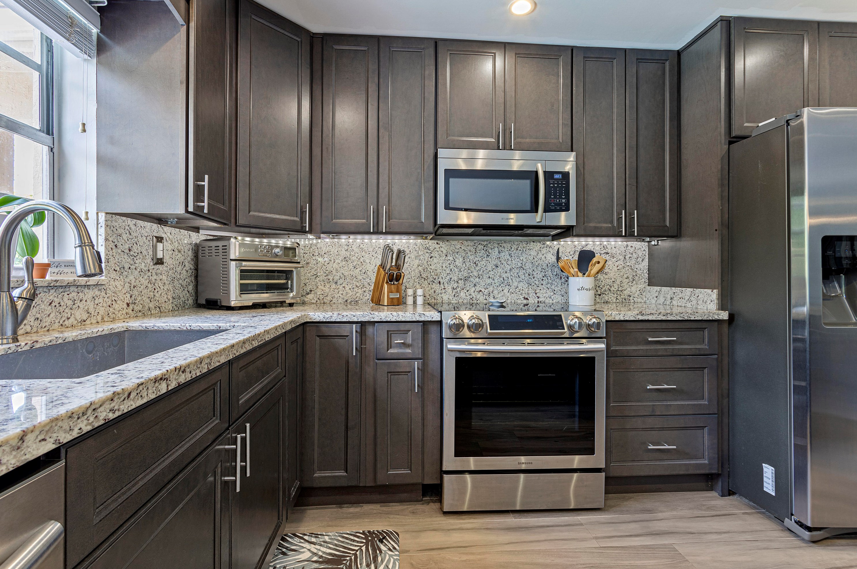 8574 Tourmaline Blvd, Boynton Beach FL 33472-2418 exterior