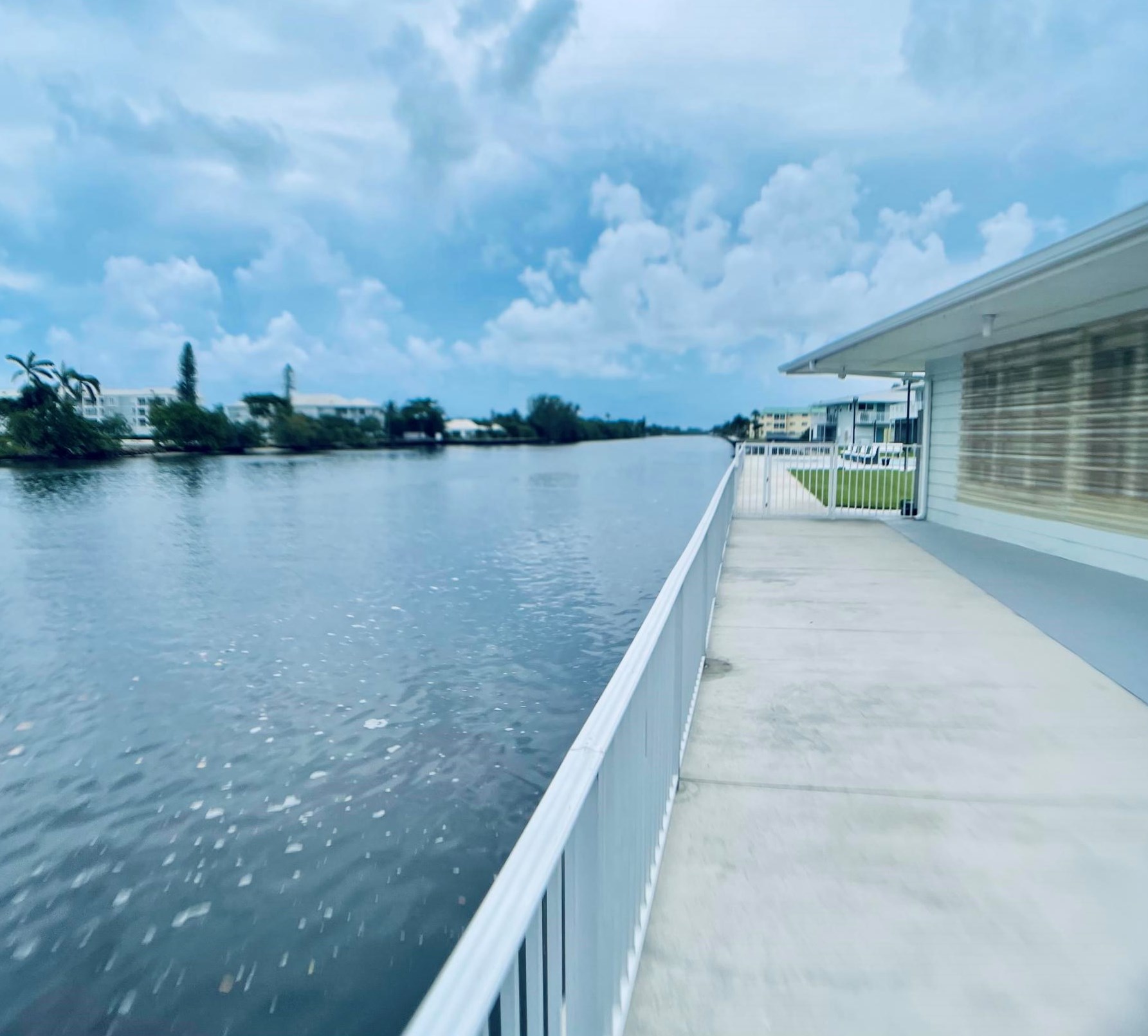 2560 Federal Hwy, Boynton Beach FL  33435-7726 exterior
