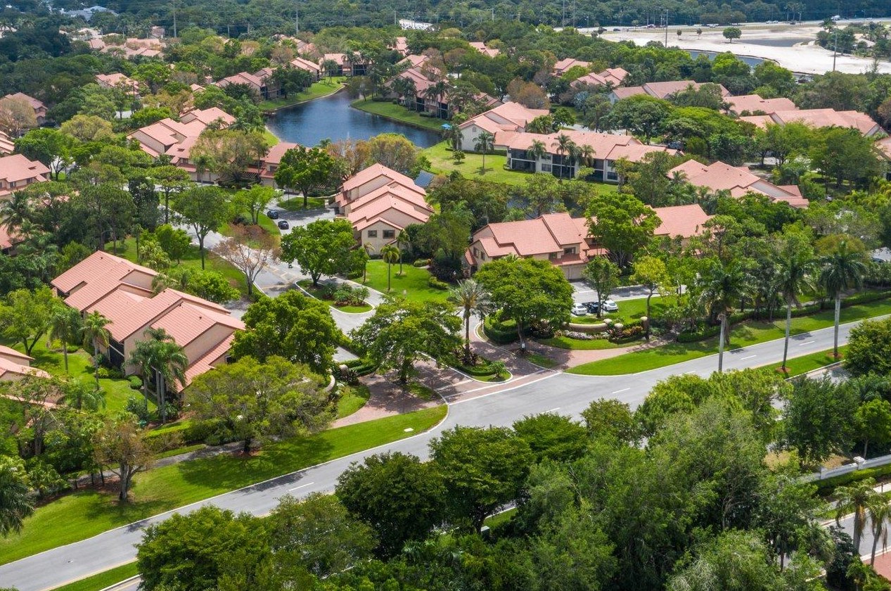 5640 Coach House Cir, Boca Raton FL 33486-8603 exterior