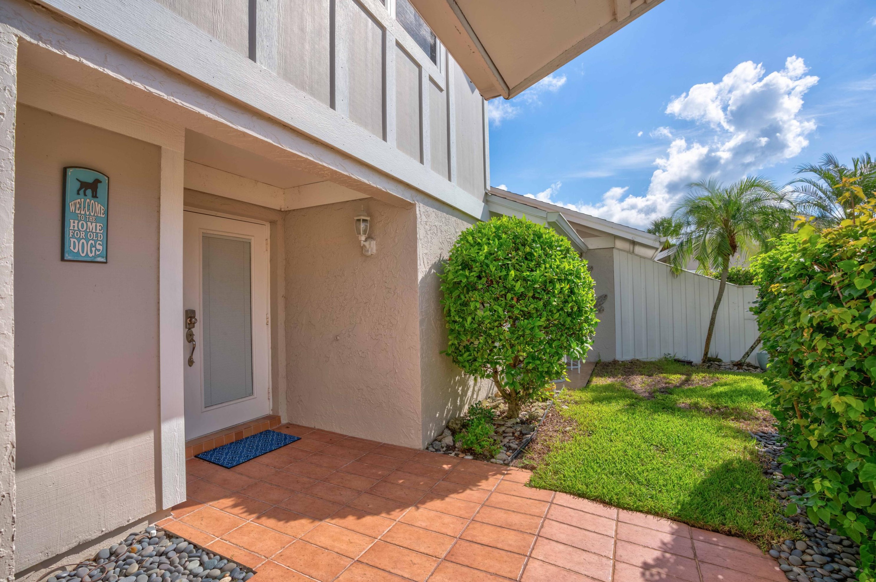 3697 Cape Pointe Cir, Jupiter FL  33477-5805 exterior