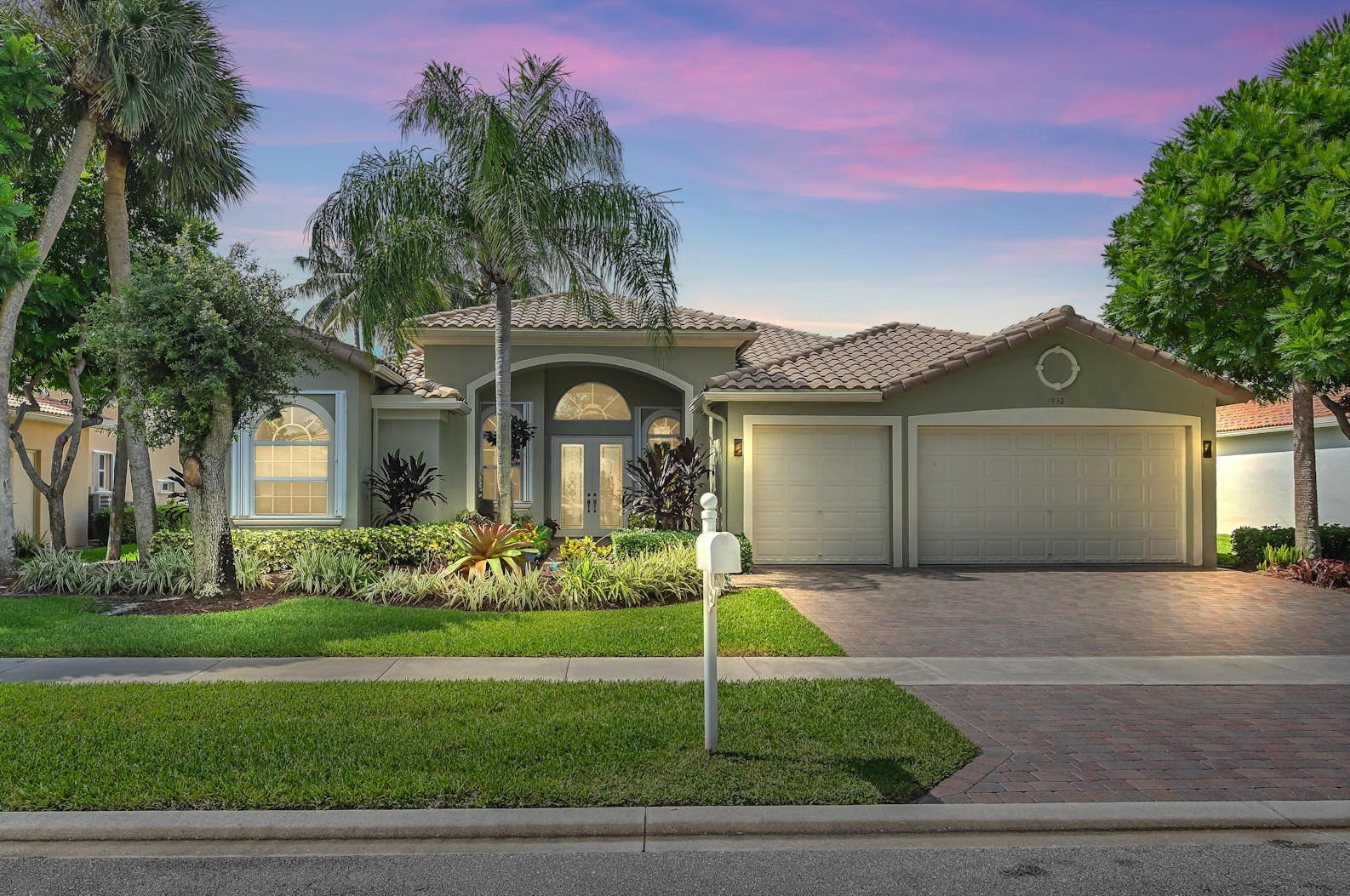 9932 Via Amati, Lake Worth FL  33467-6938 exterior