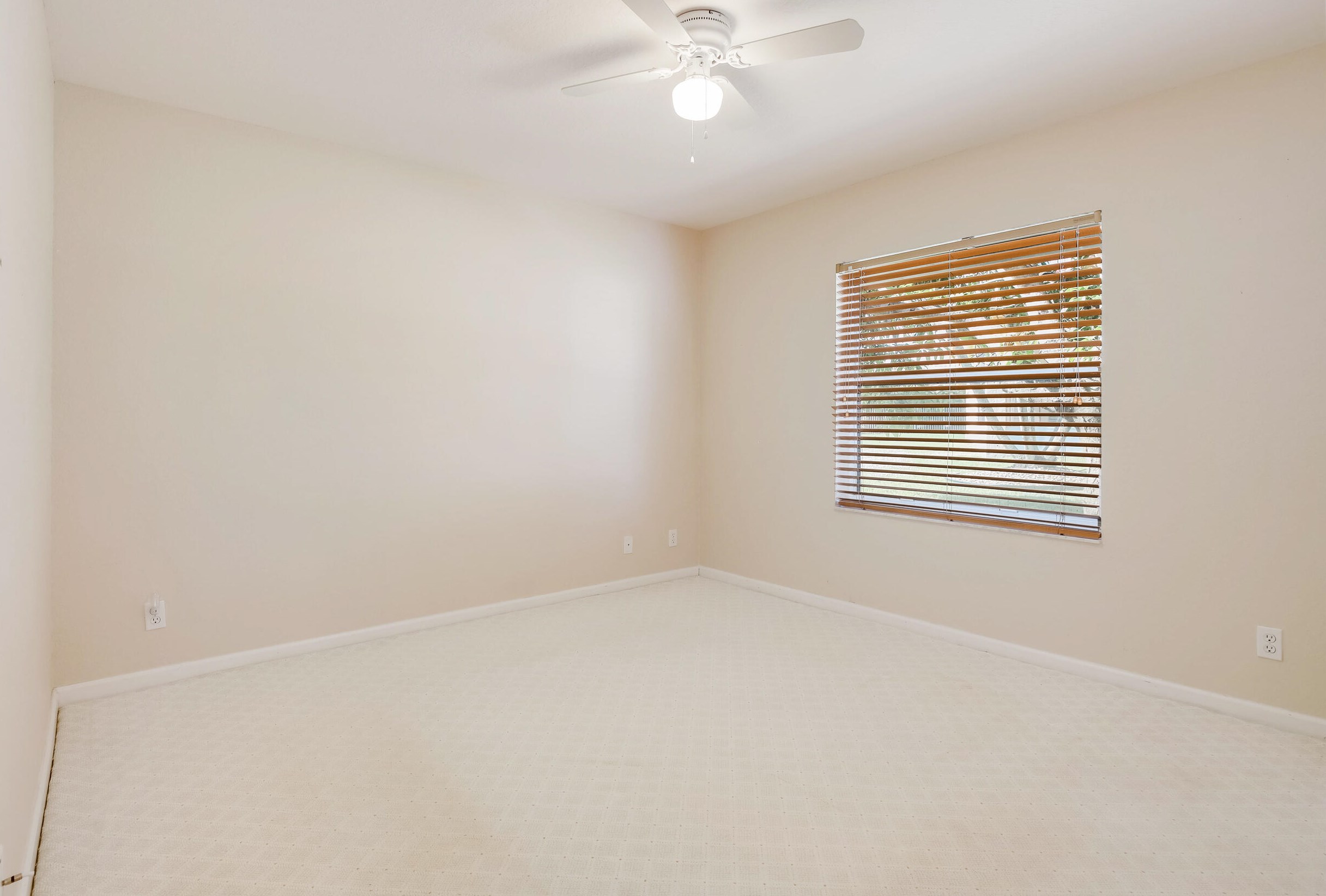 7208 Brickyard Cir, Lake Worth FL 33467-7240 exterior