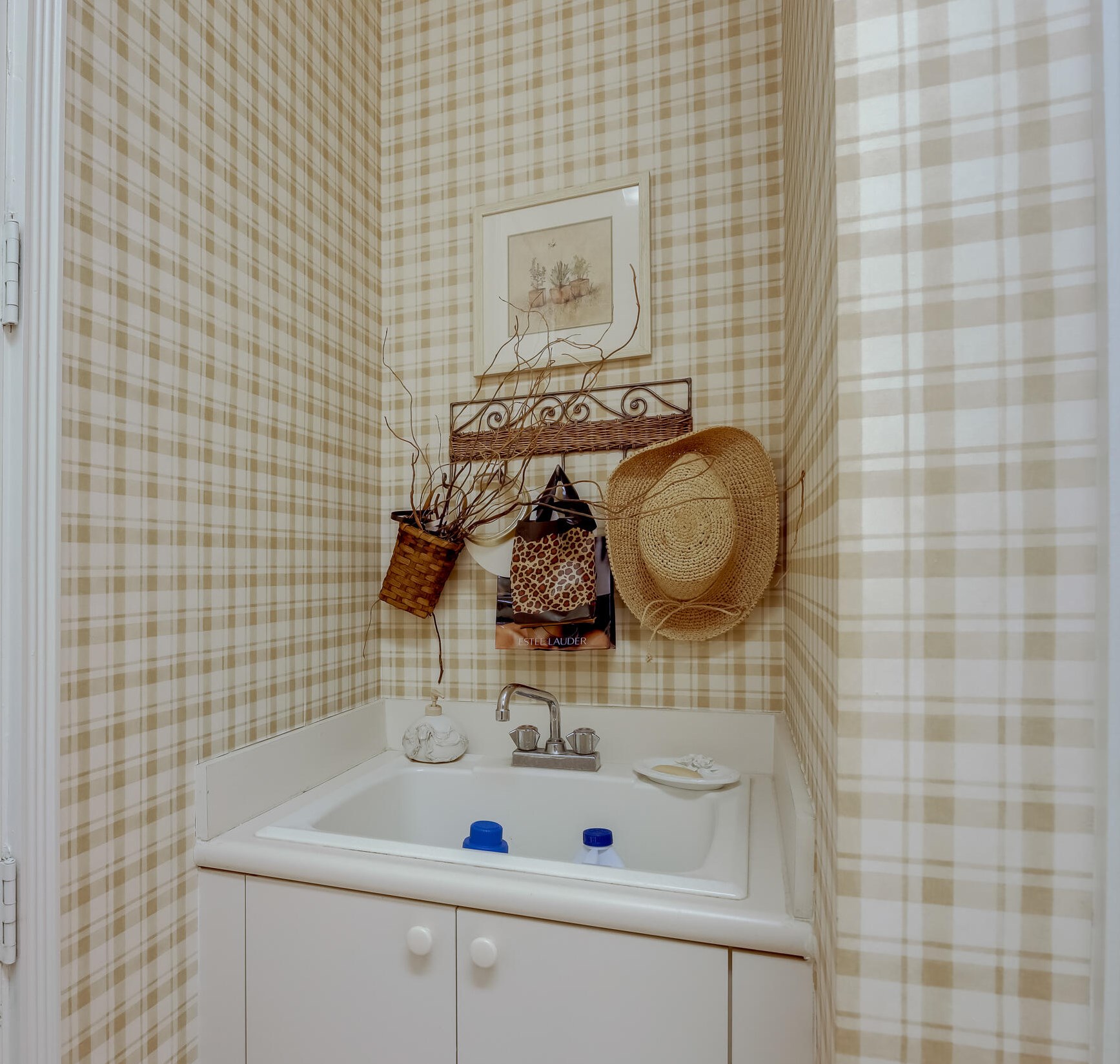 11480 Ohanu Cir, Boynton Beach FL  33437-7031 exterior