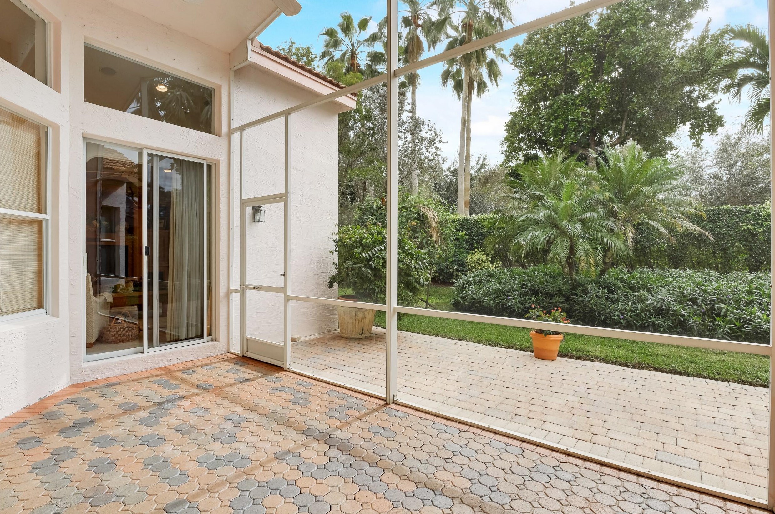 11480 Ohanu Cir, Boynton Beach FL  33437-7031 exterior