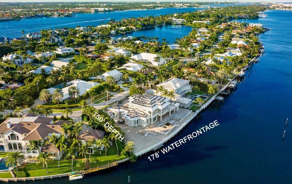 71 Curlew Rd, Lake Worth FL  33462-4722 exterior