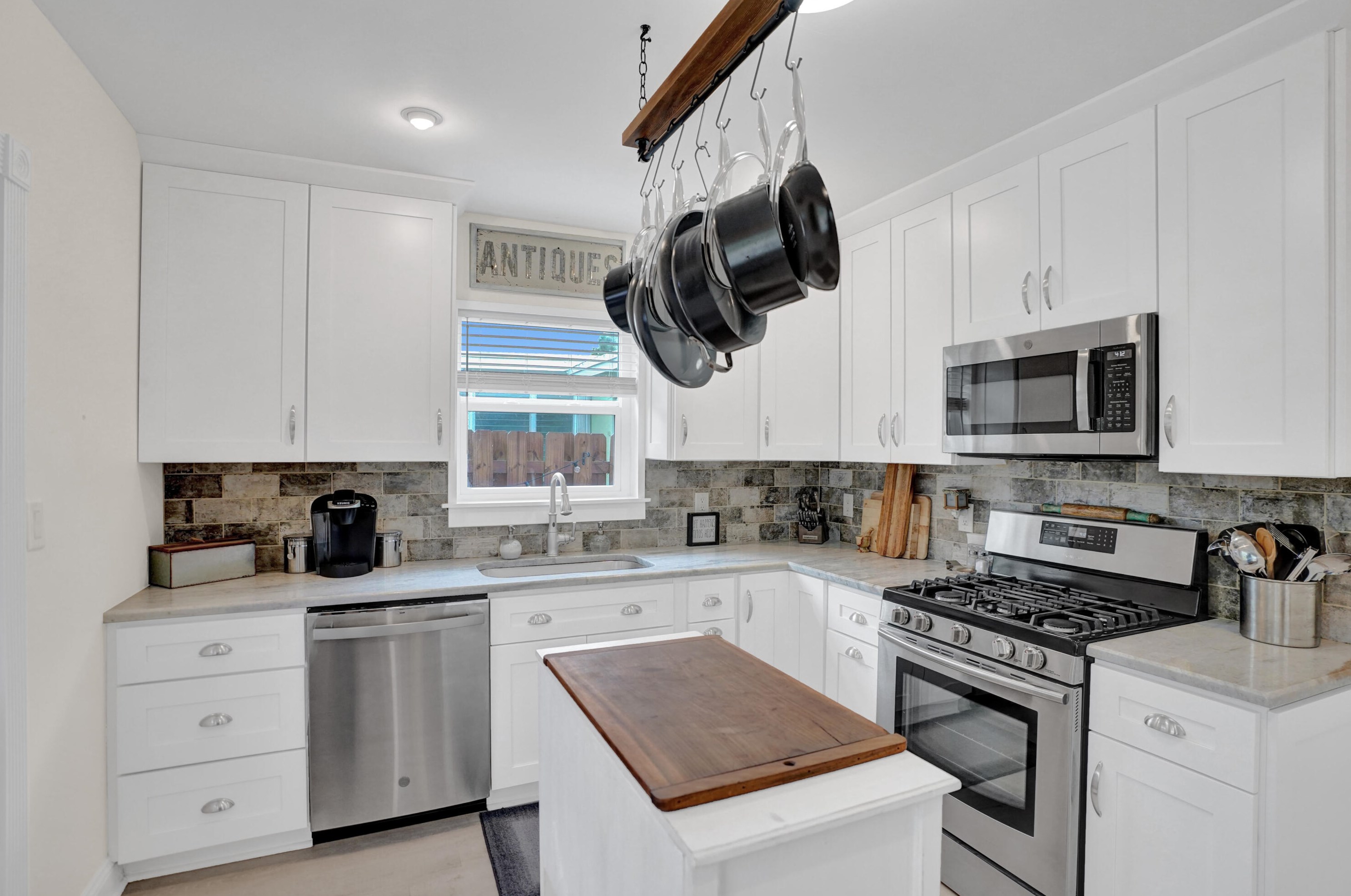 1609 M St, Lake Worth FL  33460-6620 exterior