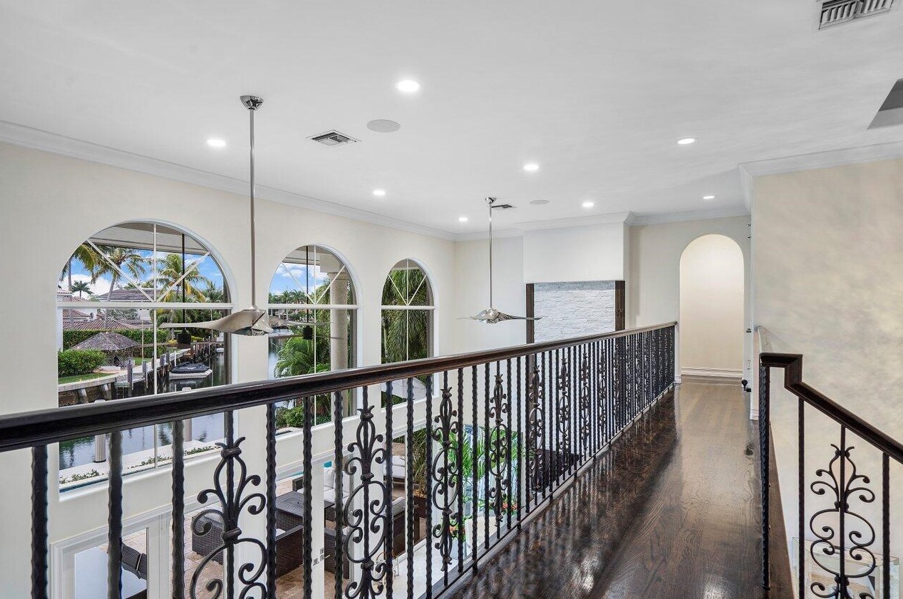 571 Golden Harbour Dr, Boca Raton FL  33432-2941 exterior