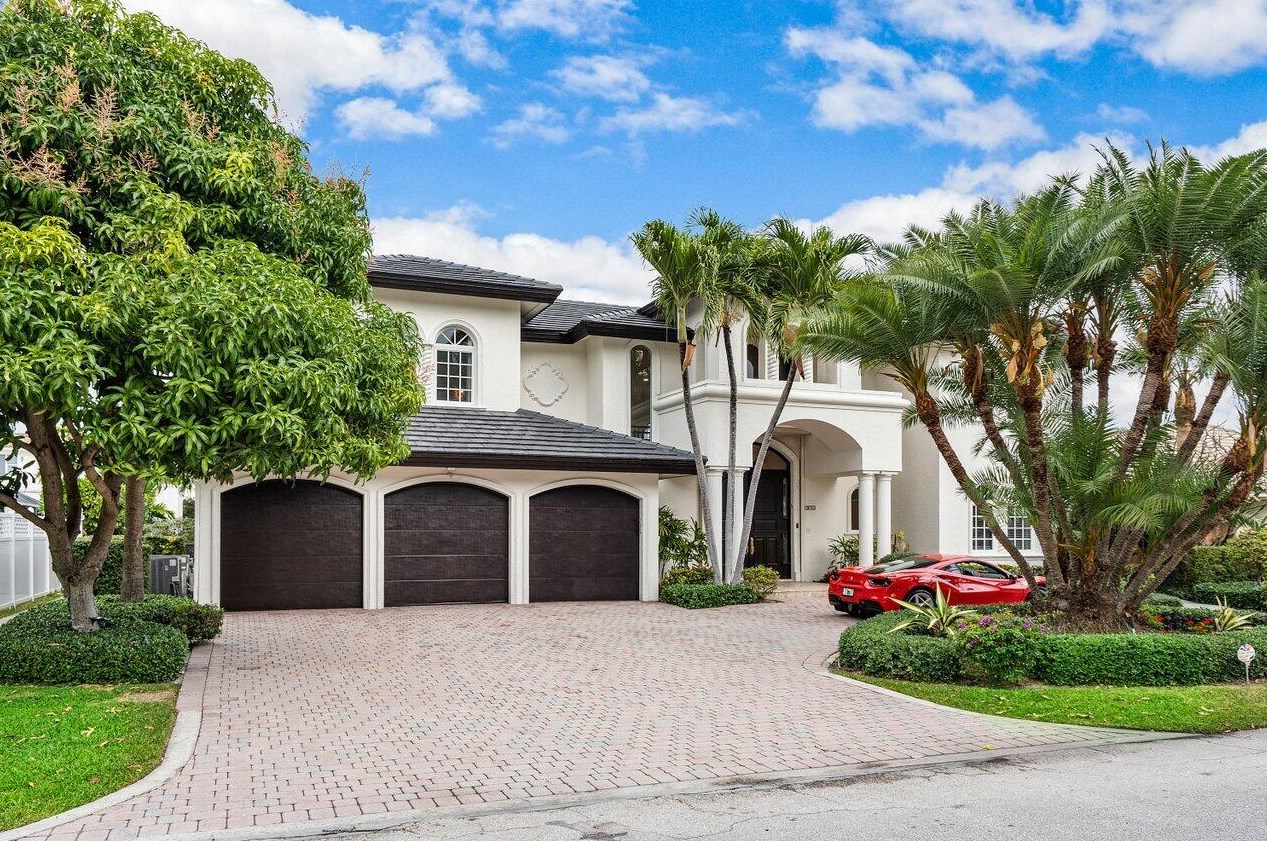 571 Golden Harbour Dr, Boca Raton FL  33432-2941 exterior