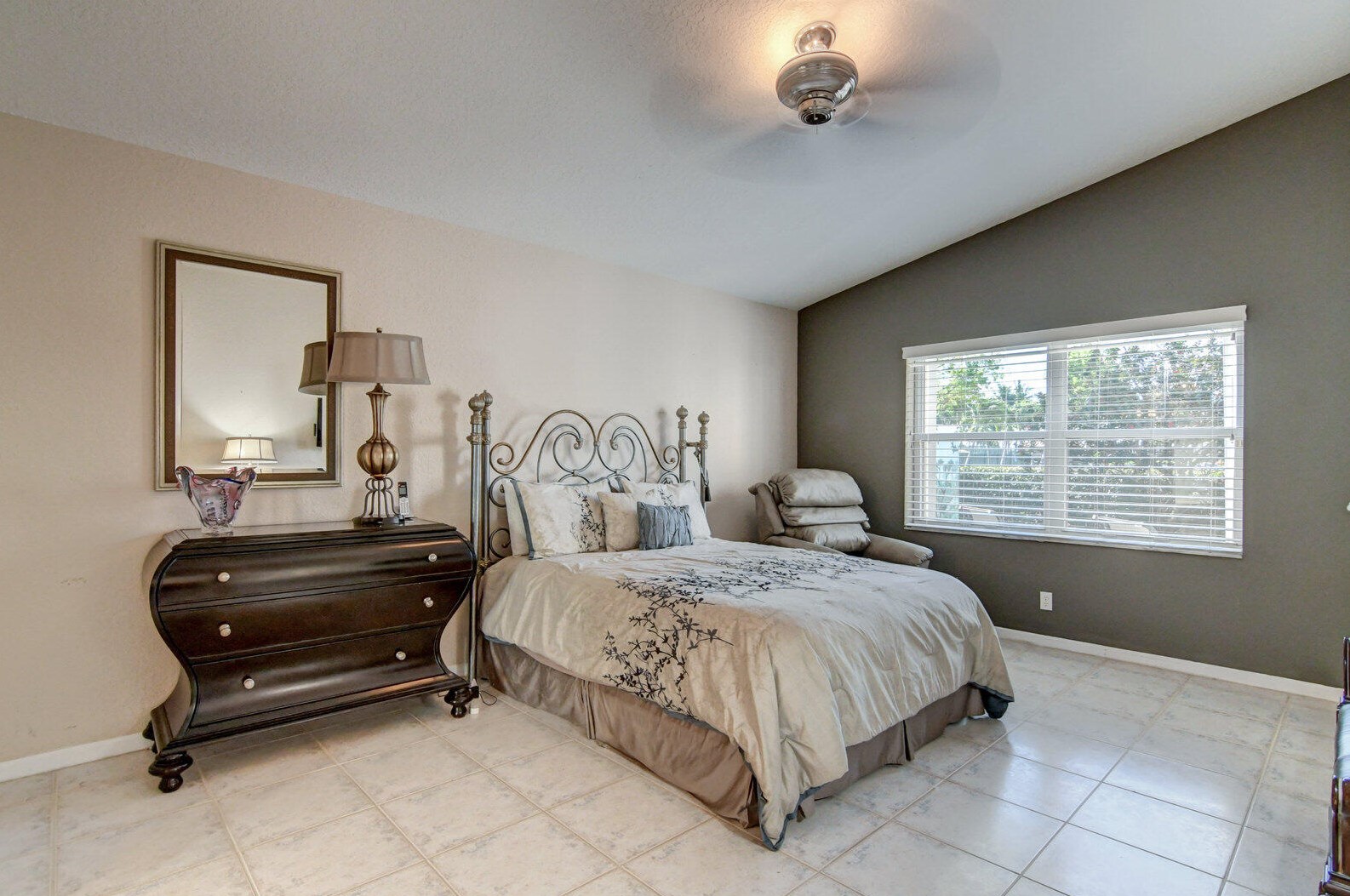 6590 Maybrook Rd, Boynton Beach FL 33437-6411 exterior