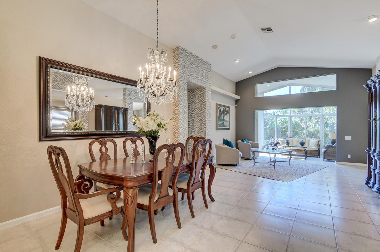 6590 Maybrook Rd, Boynton Beach FL 33437-6411 exterior