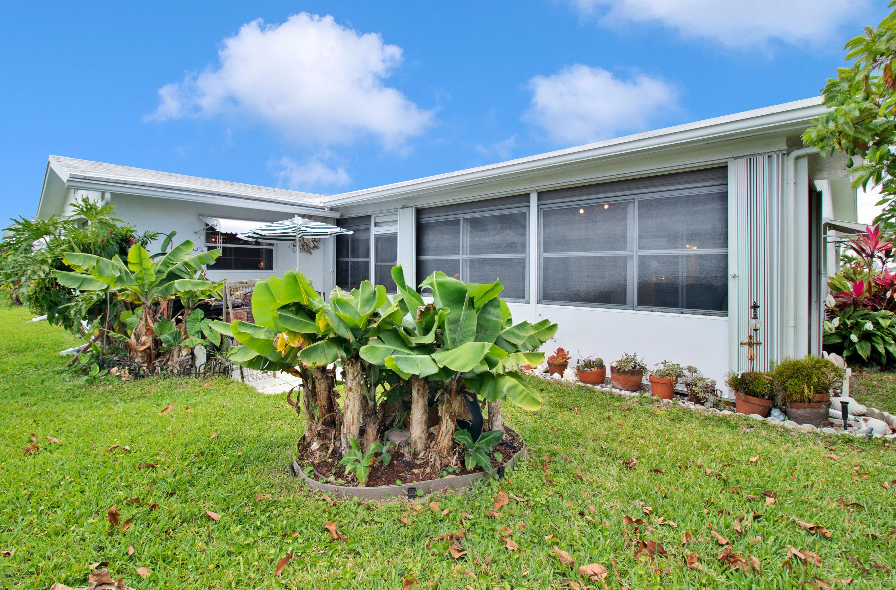 1702 18 St, Boynton Beach FL 33426-6410 exterior