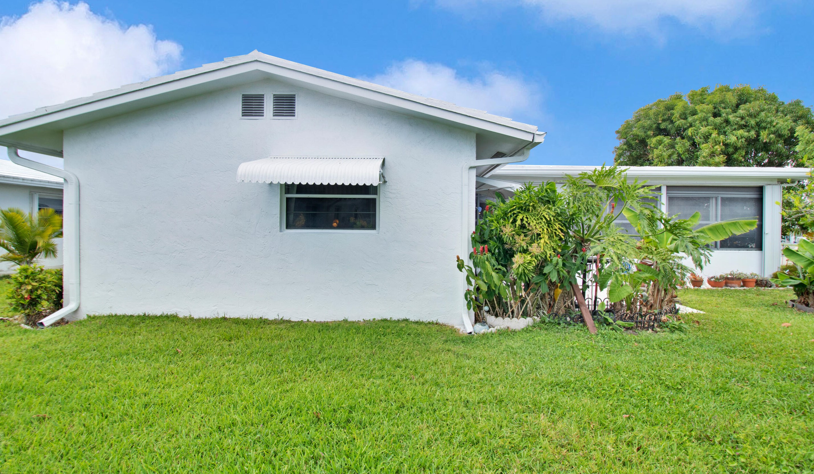 1702 18 St, Boynton Beach FL 33426-6410 exterior