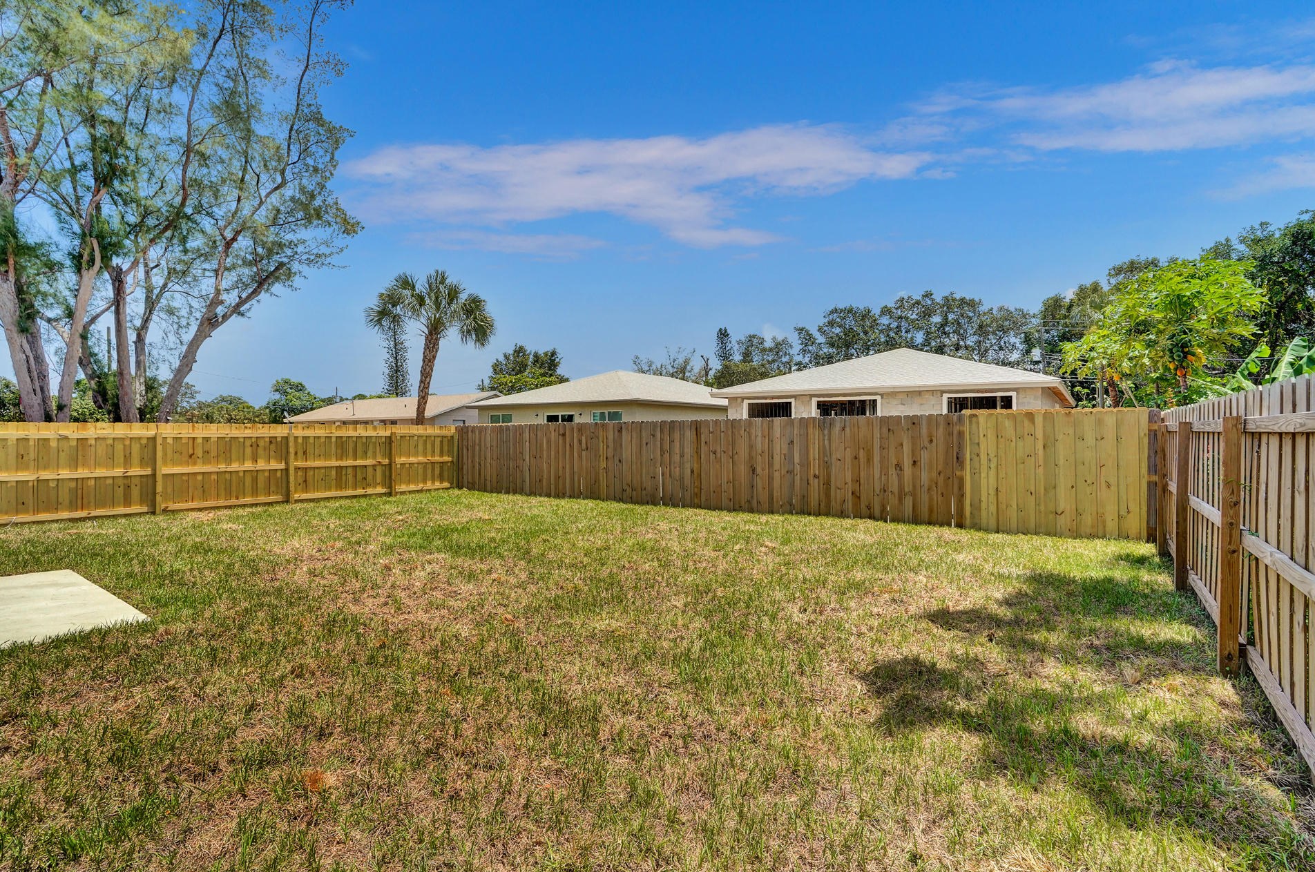 410 12 Ave, Boynton Beach FL 33435-6050 exterior