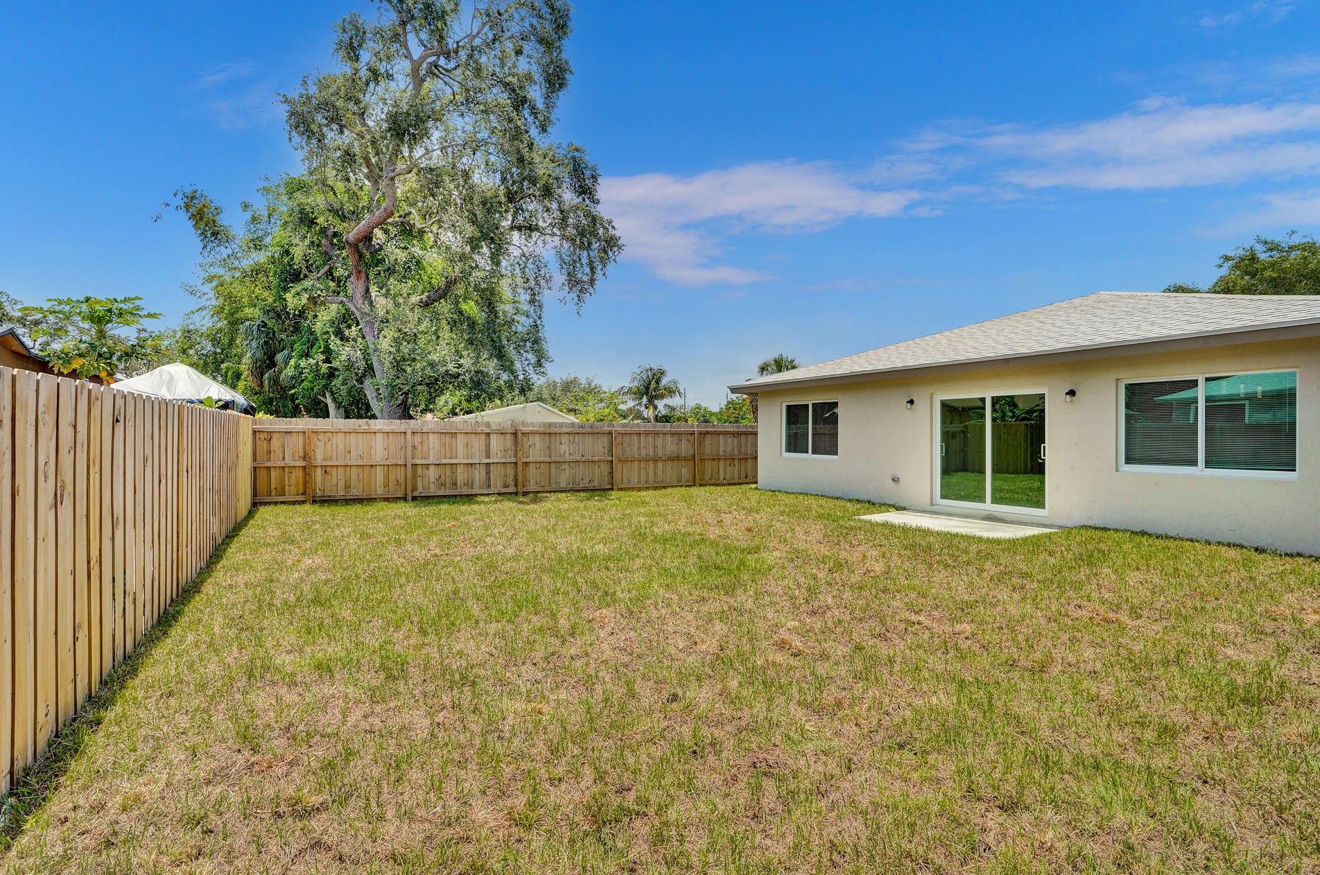 410 12 Ave, Boynton Beach FL 33435-6050 exterior