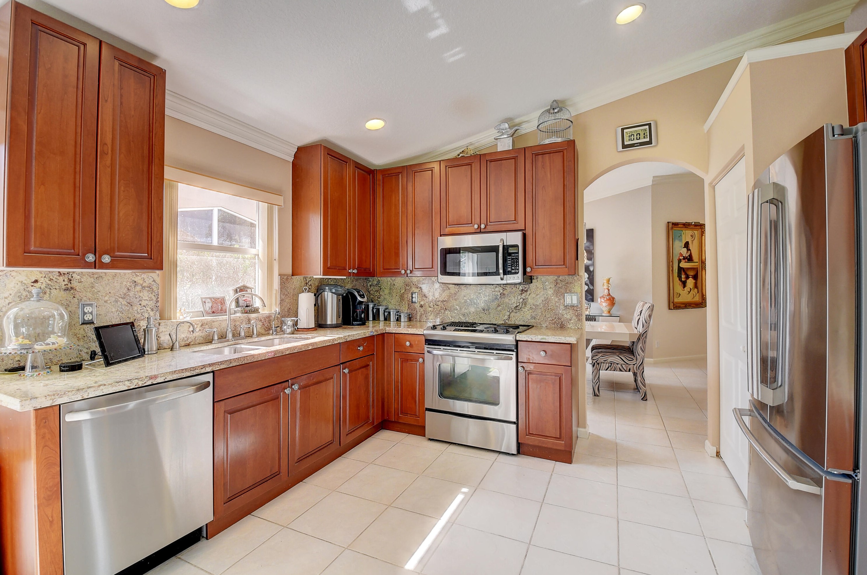 5881 Royal Clb Dr, Boynton Beach FL 33437-4278 exterior