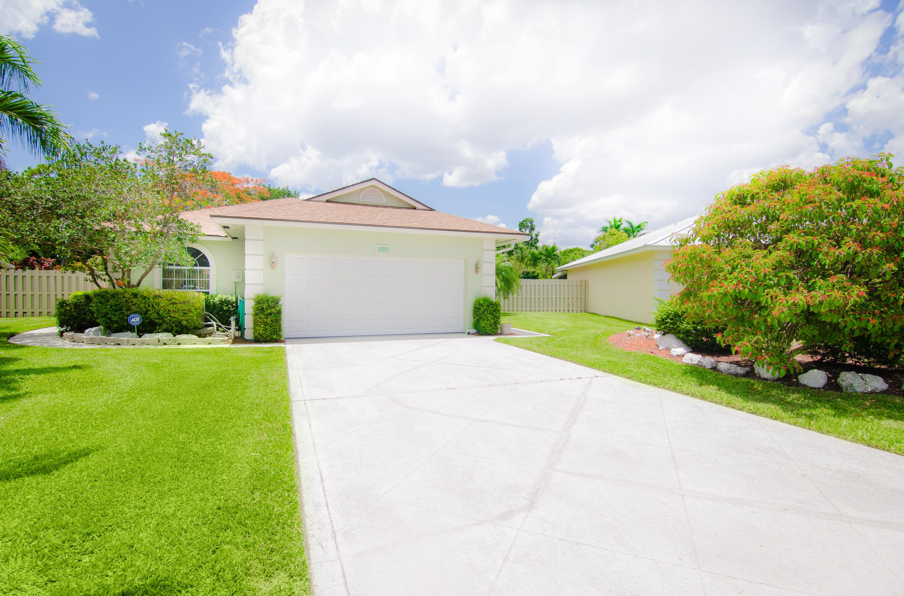180 Sims Creek Ln, Jupiter FL  33458-7984 exterior