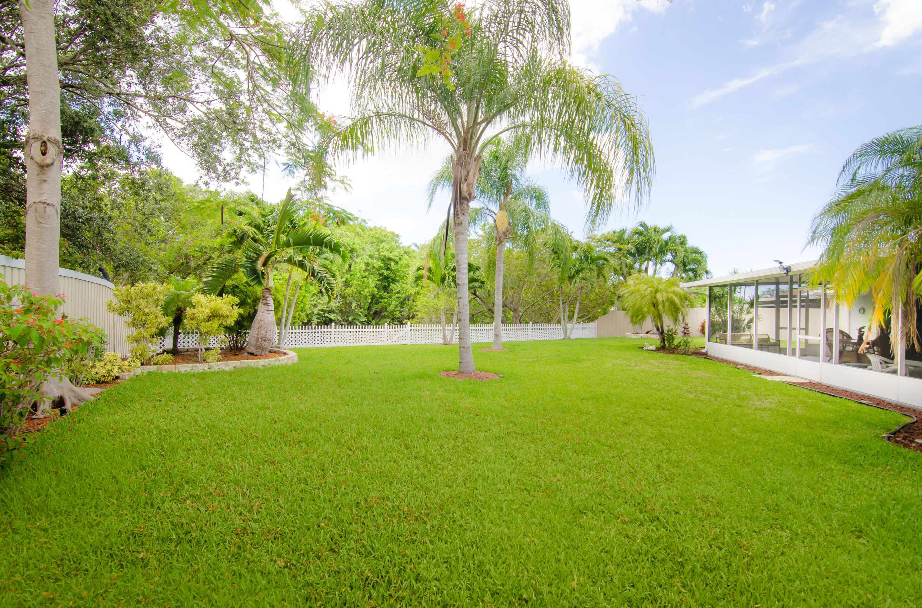 180 Sims Creek Ln, Jupiter FL  33458-7984 exterior