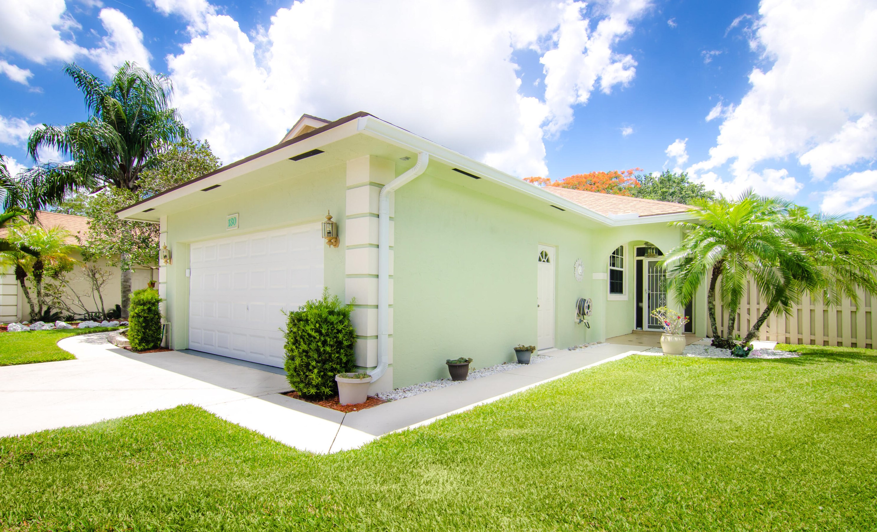 180 Sims Creek Ln, Jupiter FL  33458-7984 exterior