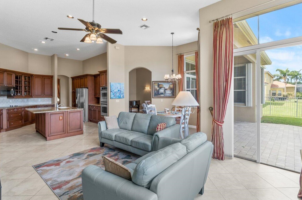 10407 Cypress Lk Preserve Dr, Lake Worth FL 33449-4610 exterior