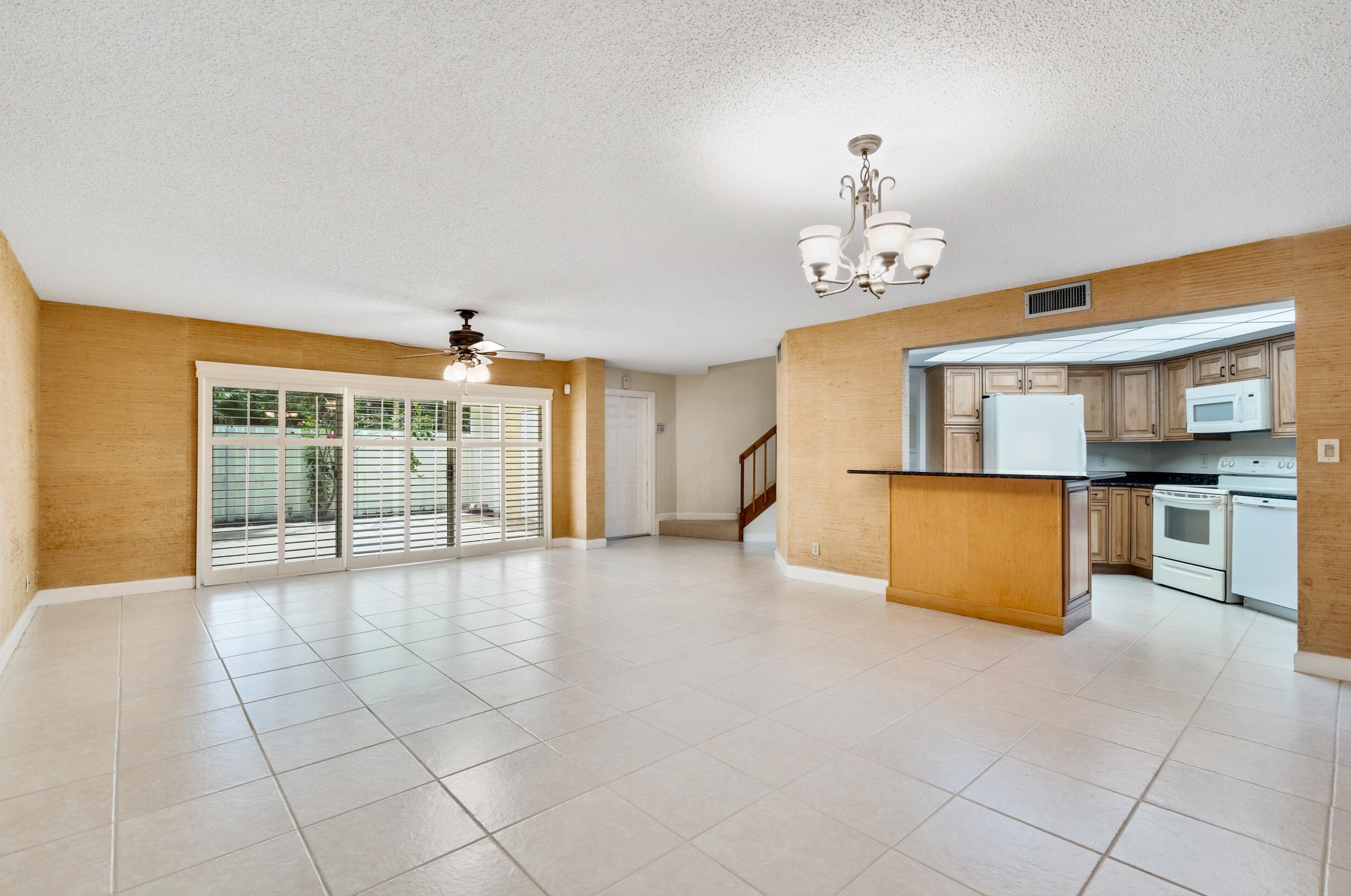 246 Seabreeze Cir, Jupiter FL  33477-6418 exterior