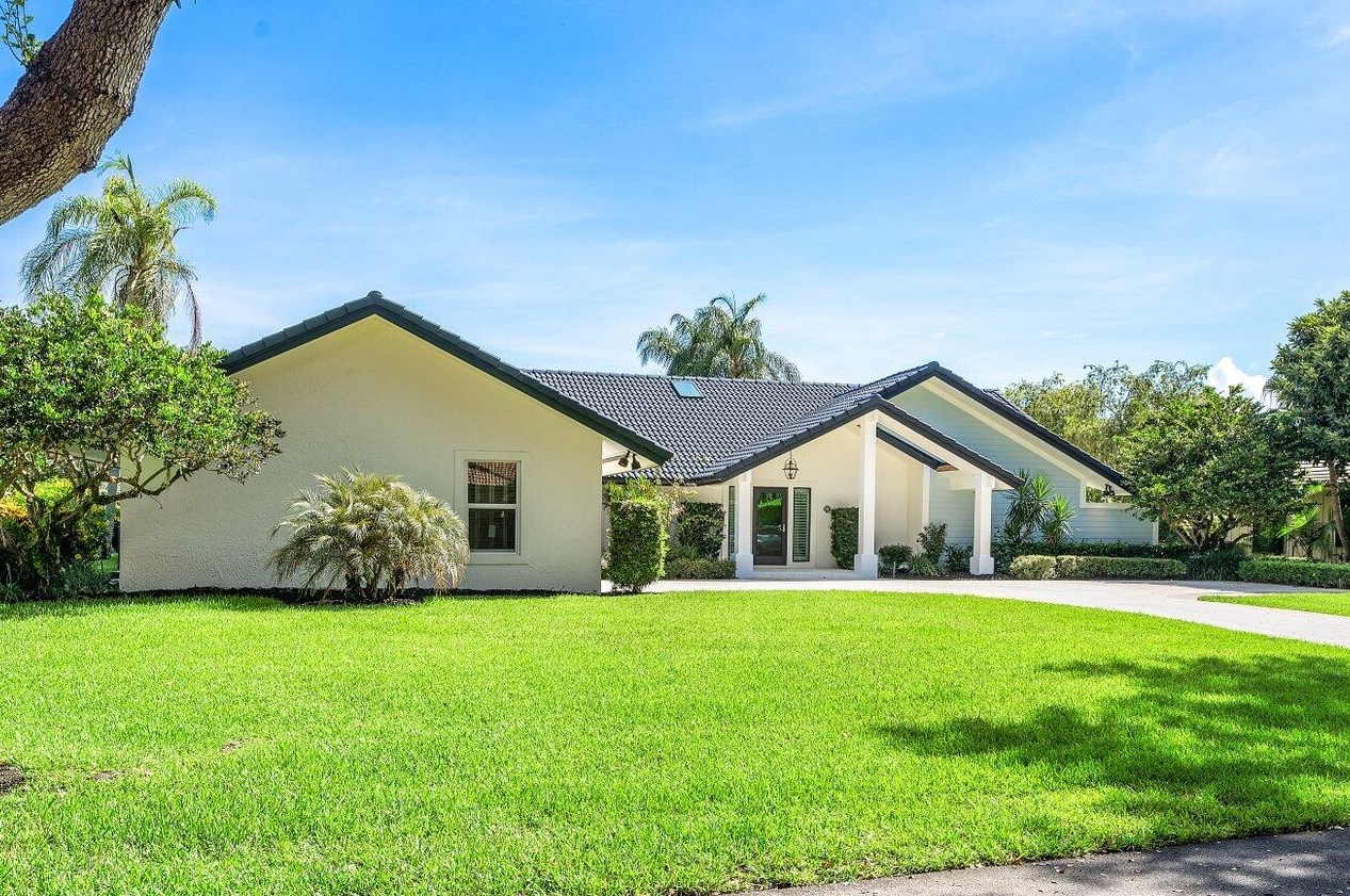 10125 Royal Tern Way, Jupiter FL  33469-1430 exterior