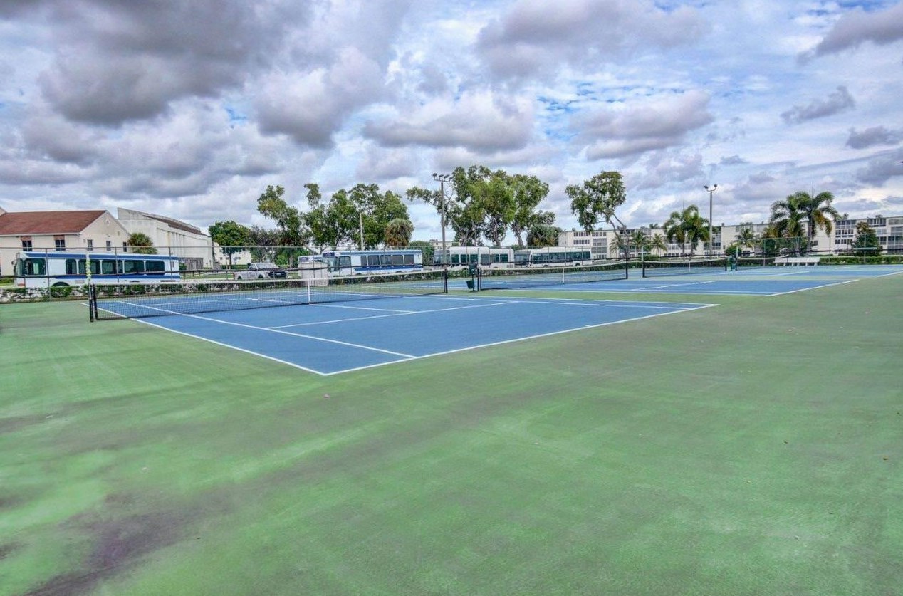 3039 Newcastle C, Boca Raton FL  33434-4626 exterior