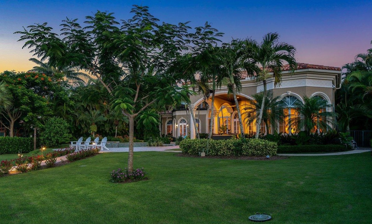 317 Old Jupiter Beach Rd, Jupiter FL  33477-5034 exterior