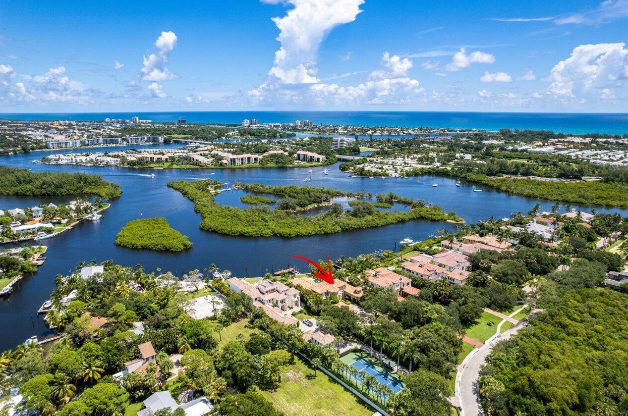 317 Old Jupiter Beach Rd, Jupiter FL  33477-5034 exterior