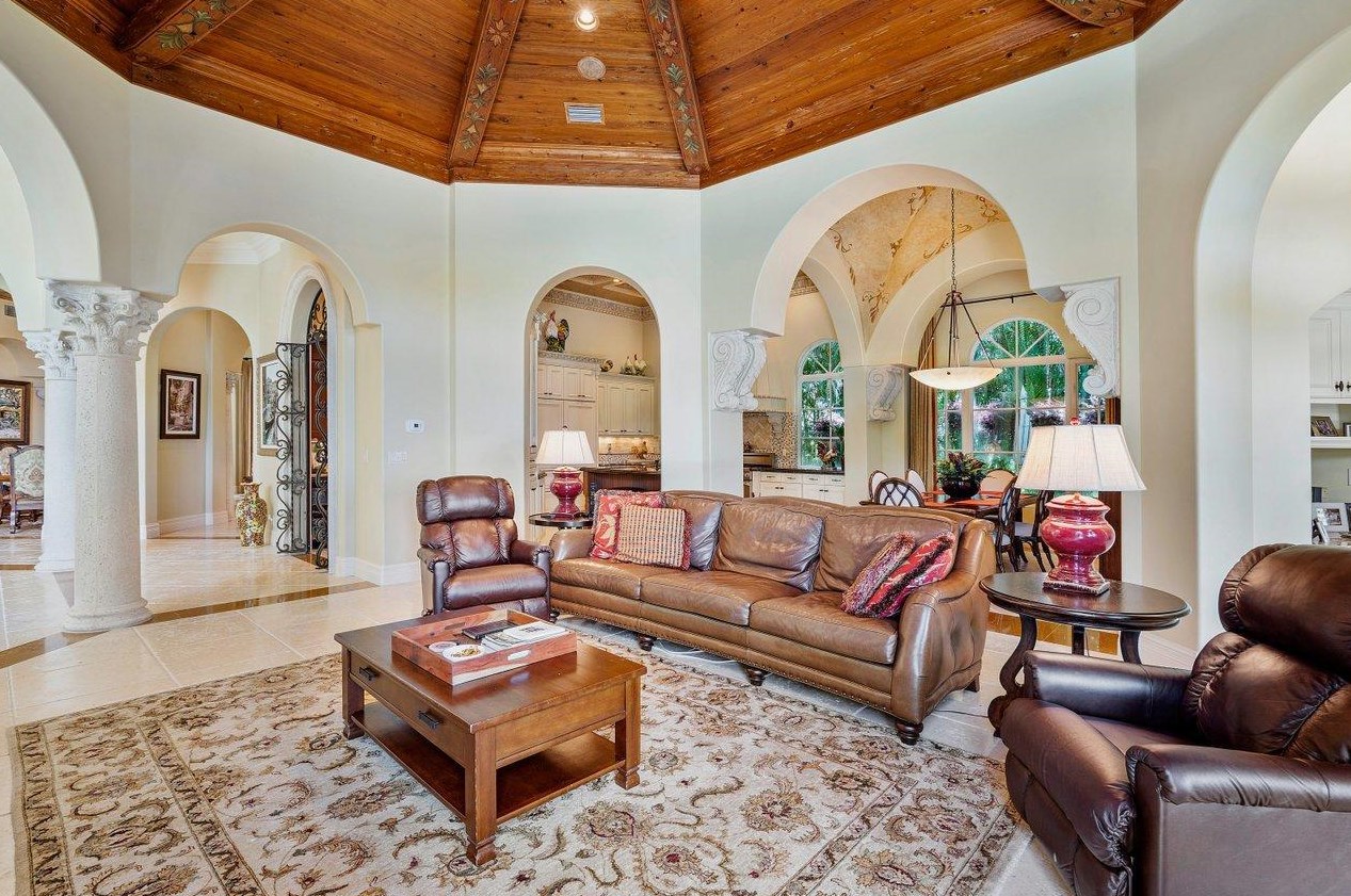 317 Old Jupiter Beach Rd, Jupiter FL  33477-5034 exterior