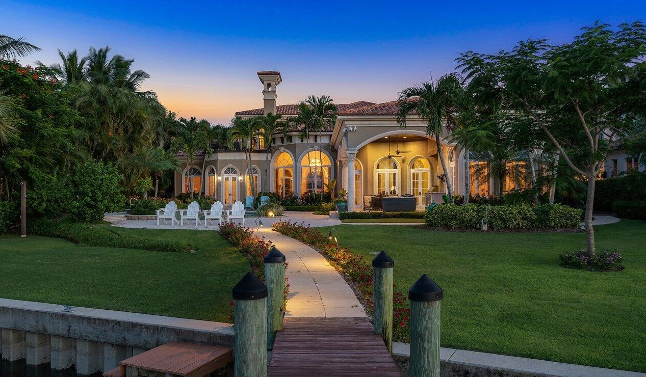 317 Old Jupiter Beach Rd, Jupiter FL  33477-5034 exterior