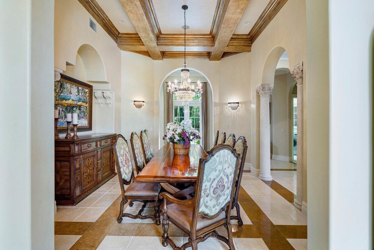 317 Old Jupiter Beach Rd, Jupiter FL  33477-5034 exterior