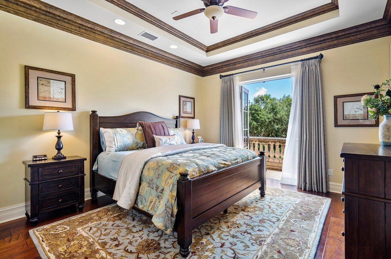 317 Old Jupiter Beach Rd, Jupiter FL  33477-5034 exterior