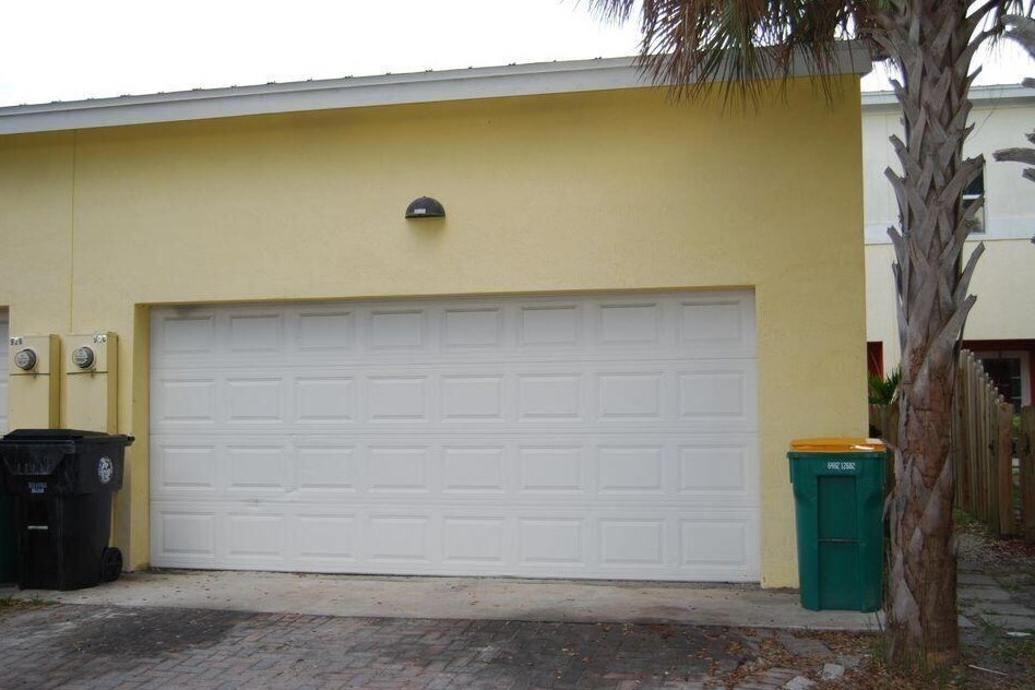 928 Federal Hwy, Lake Worth FL 33460-2649 exterior