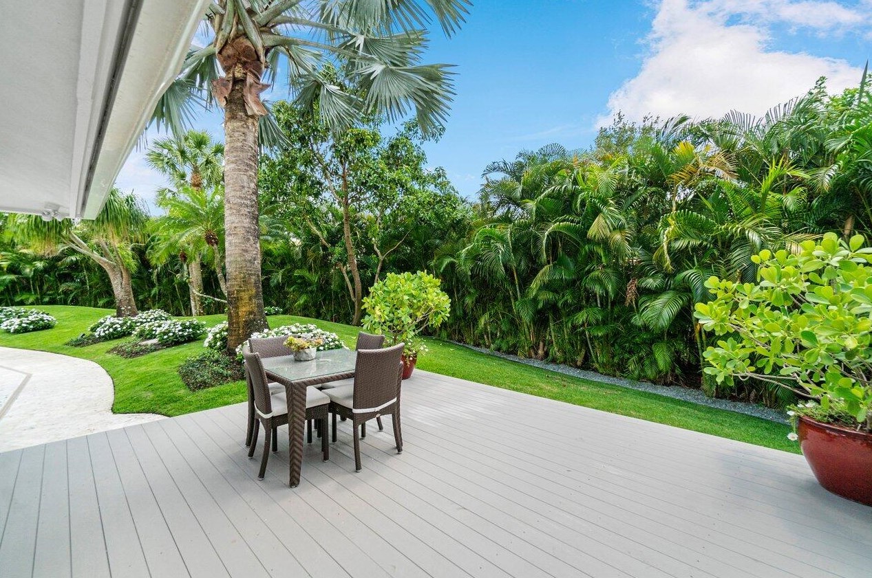 17844 Scarsdale Way, Boca Raton FL  33496-1333 exterior