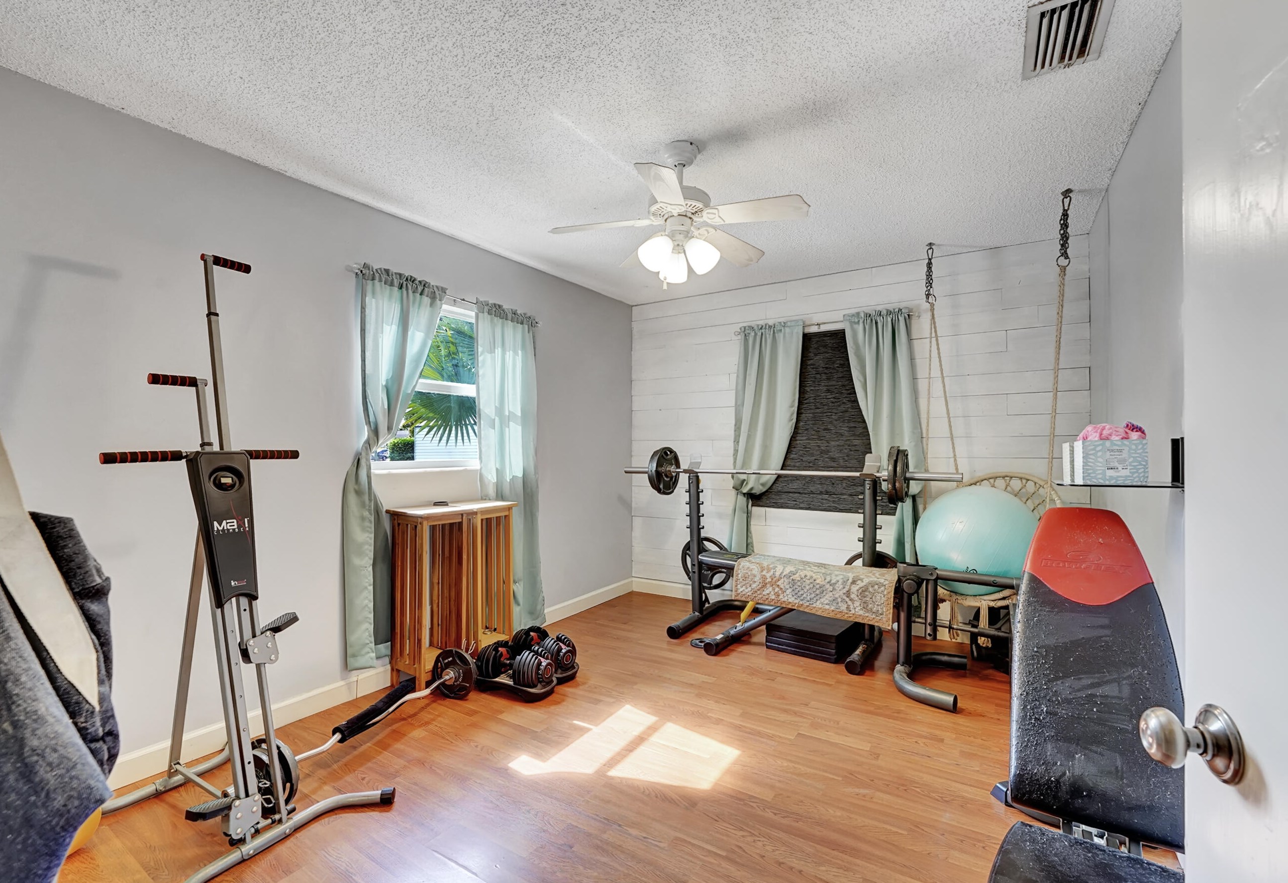 3267 Amberjack Rd, Lake Worth FL  33462-3601 exterior