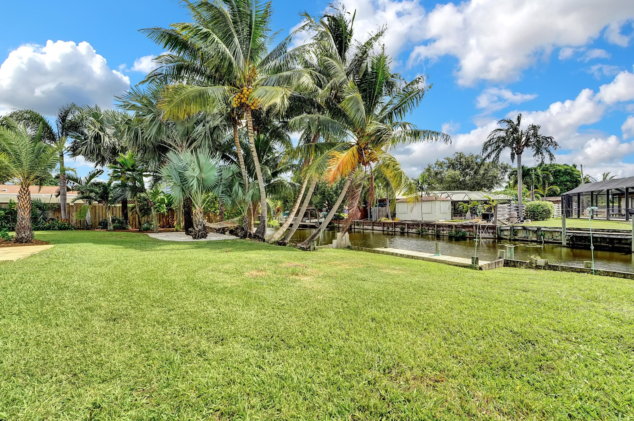 3267 Amberjack Rd, Lake Worth FL  33462-3601 exterior