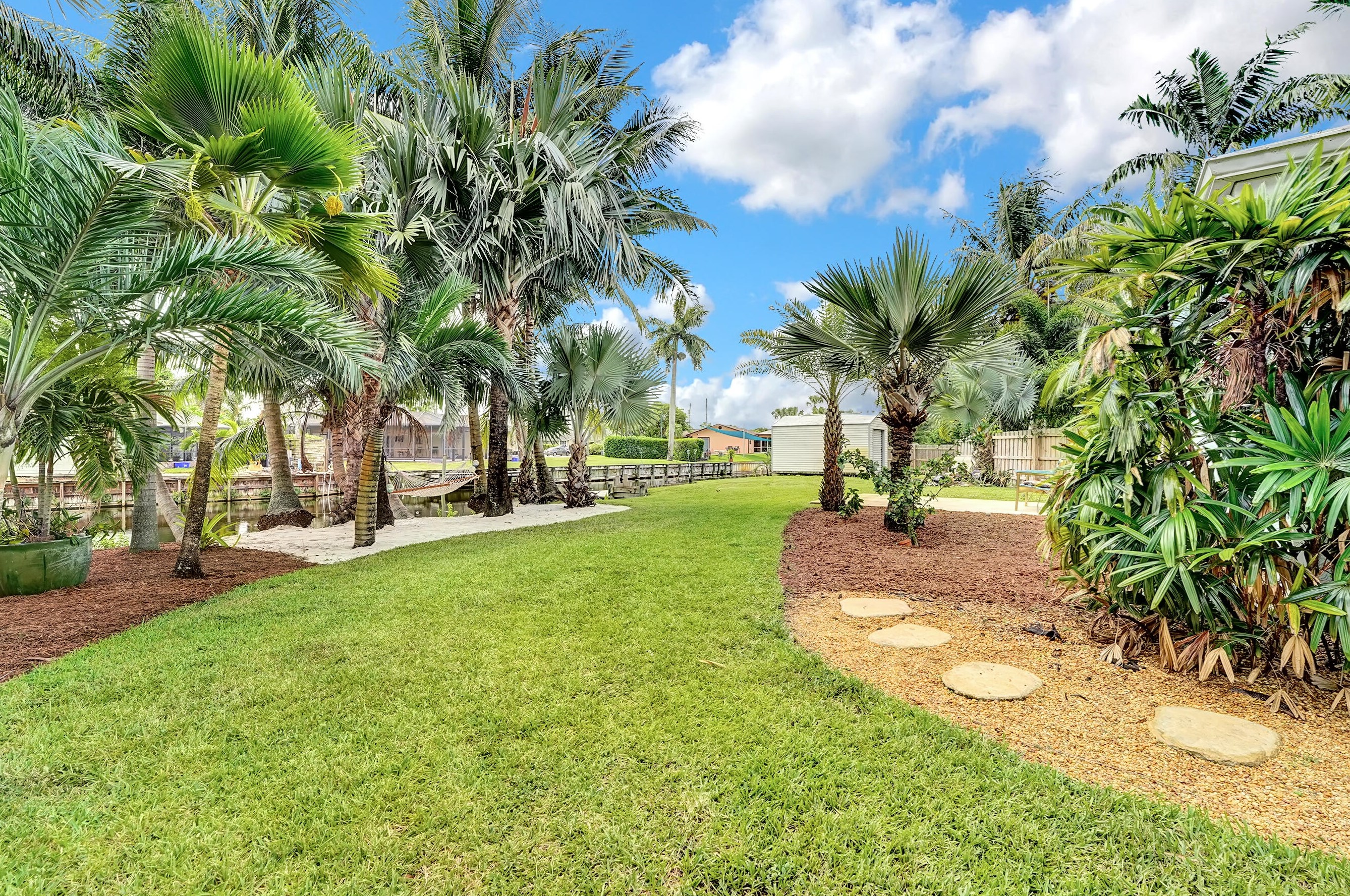 3267 Amberjack Rd, Lake Worth FL  33462-3601 exterior