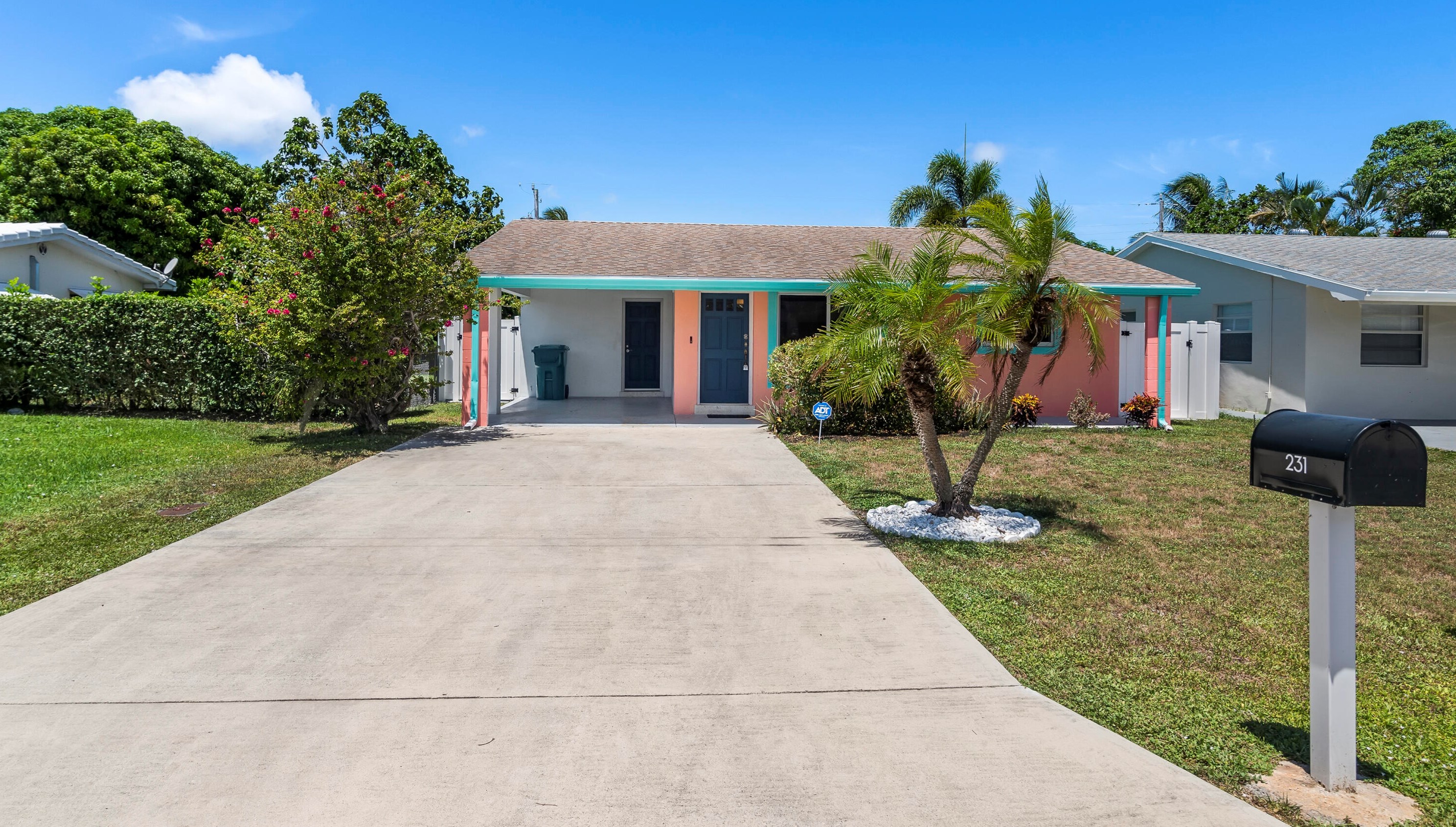 231 9th Ave, Boynton Beach FL  33435-3139 exterior